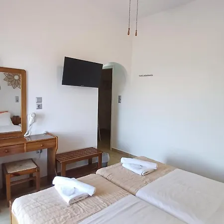 Amaryllis Hotel Megalochori (Agistri)